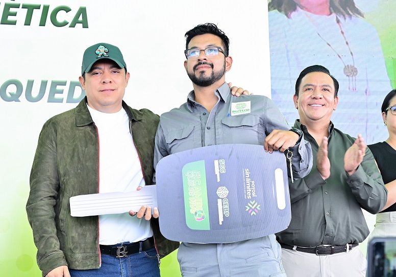 
    
        0102_Derechos Humanos_Vehículo para búsqueda de personas
    
    