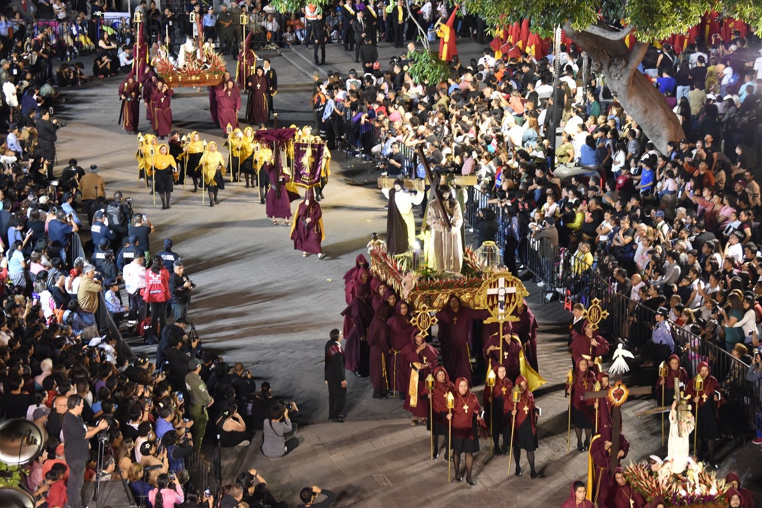 
    
        022_Cultura_Semana Santa Procesión del Silencio
    
    