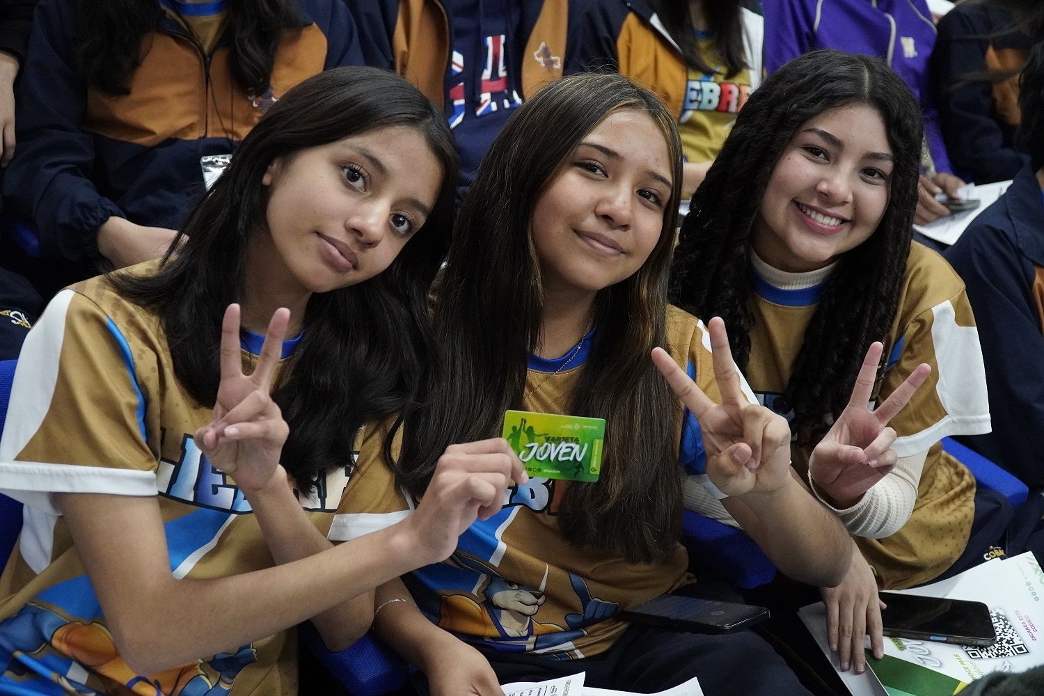
    
        032_Inclusión_Tarjeta Joven
    
    