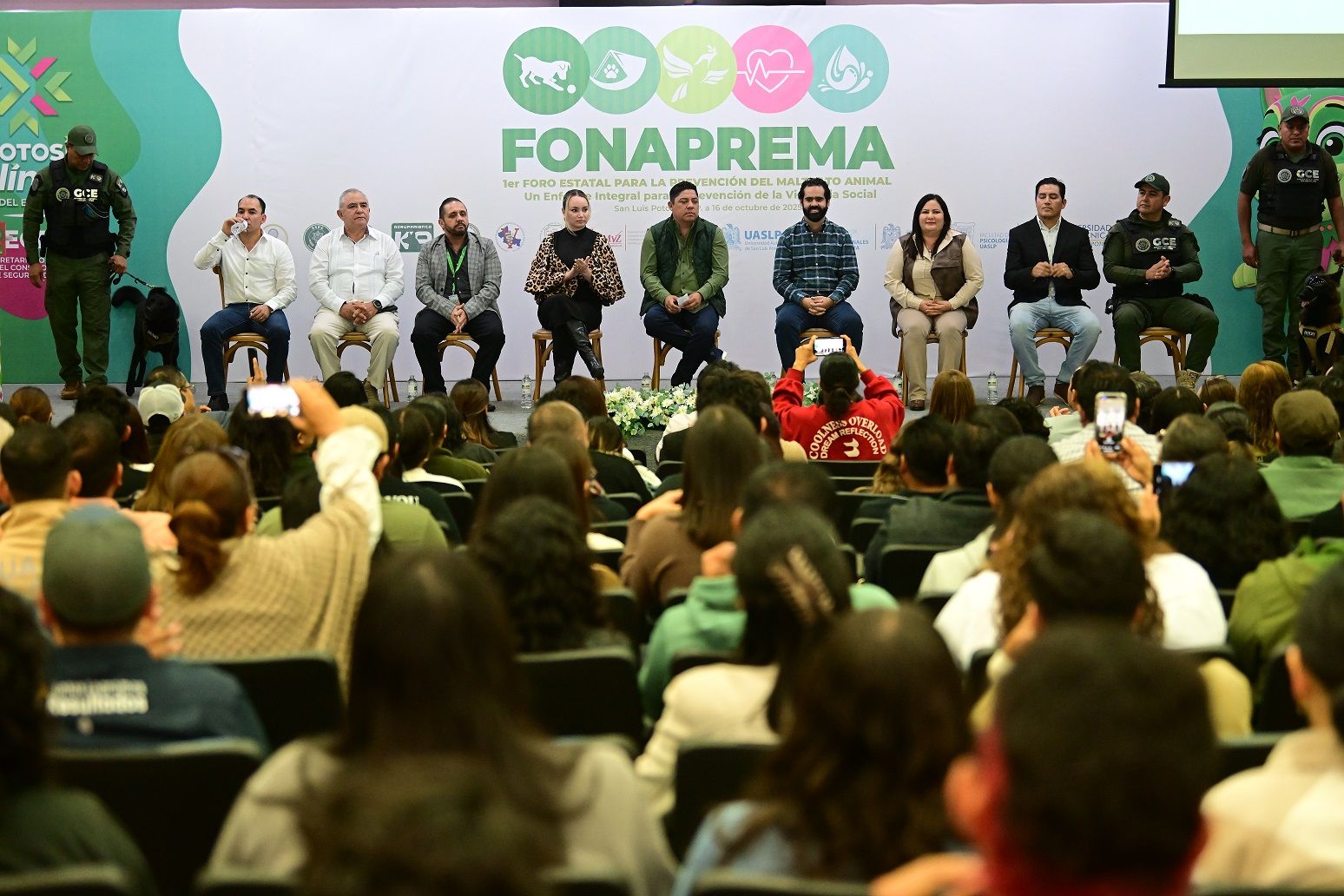 
    
        049_Combate a la delincuencia_FONAPREMA
    
    