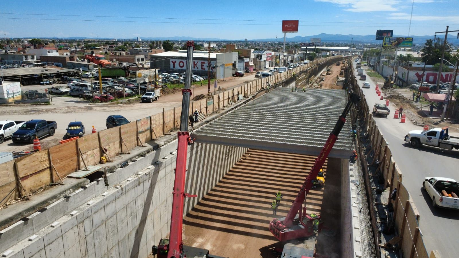 
    
        Instalación de Trabes
    
    