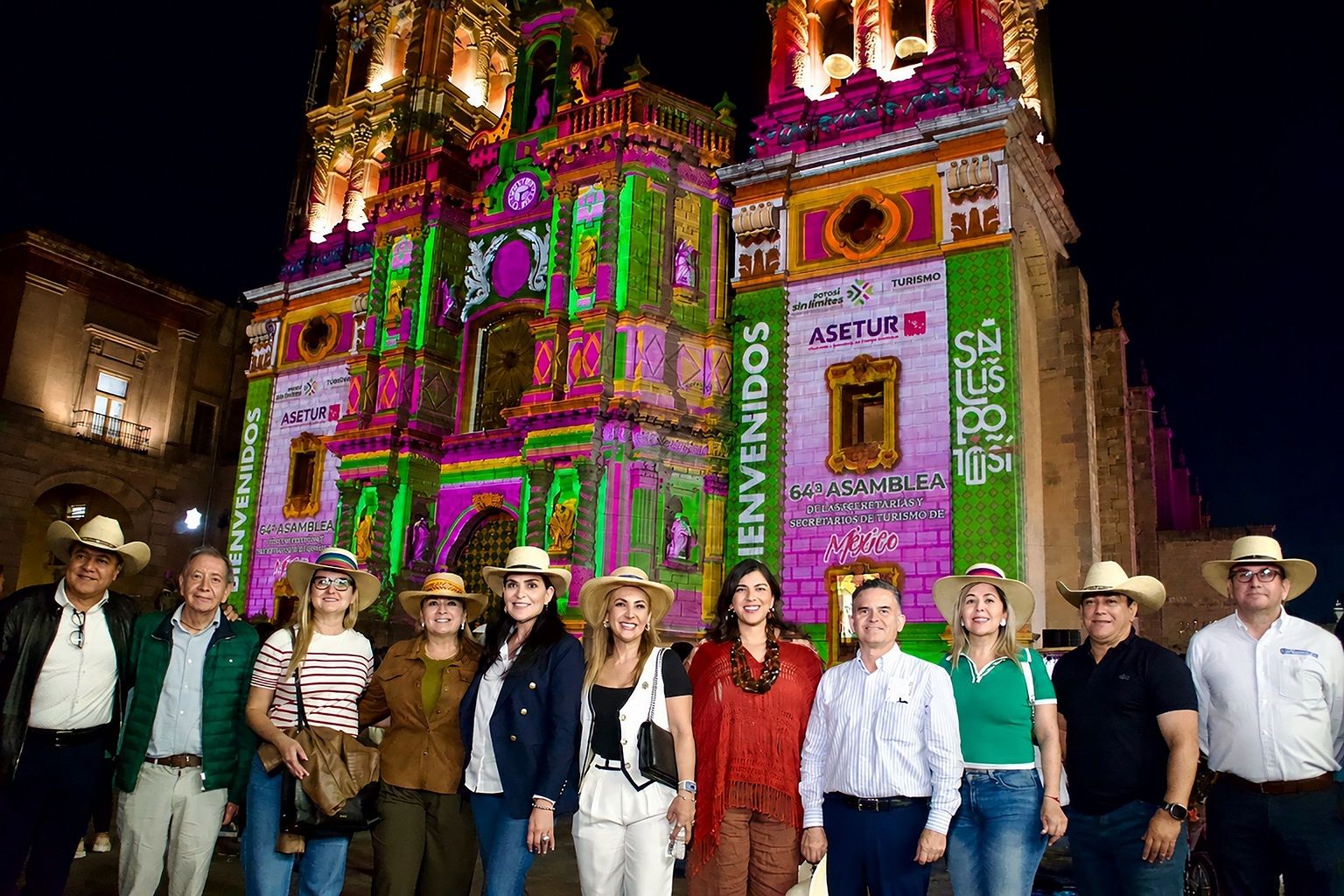 
    
        069_Turismo_Fiesta de Luz
    
    