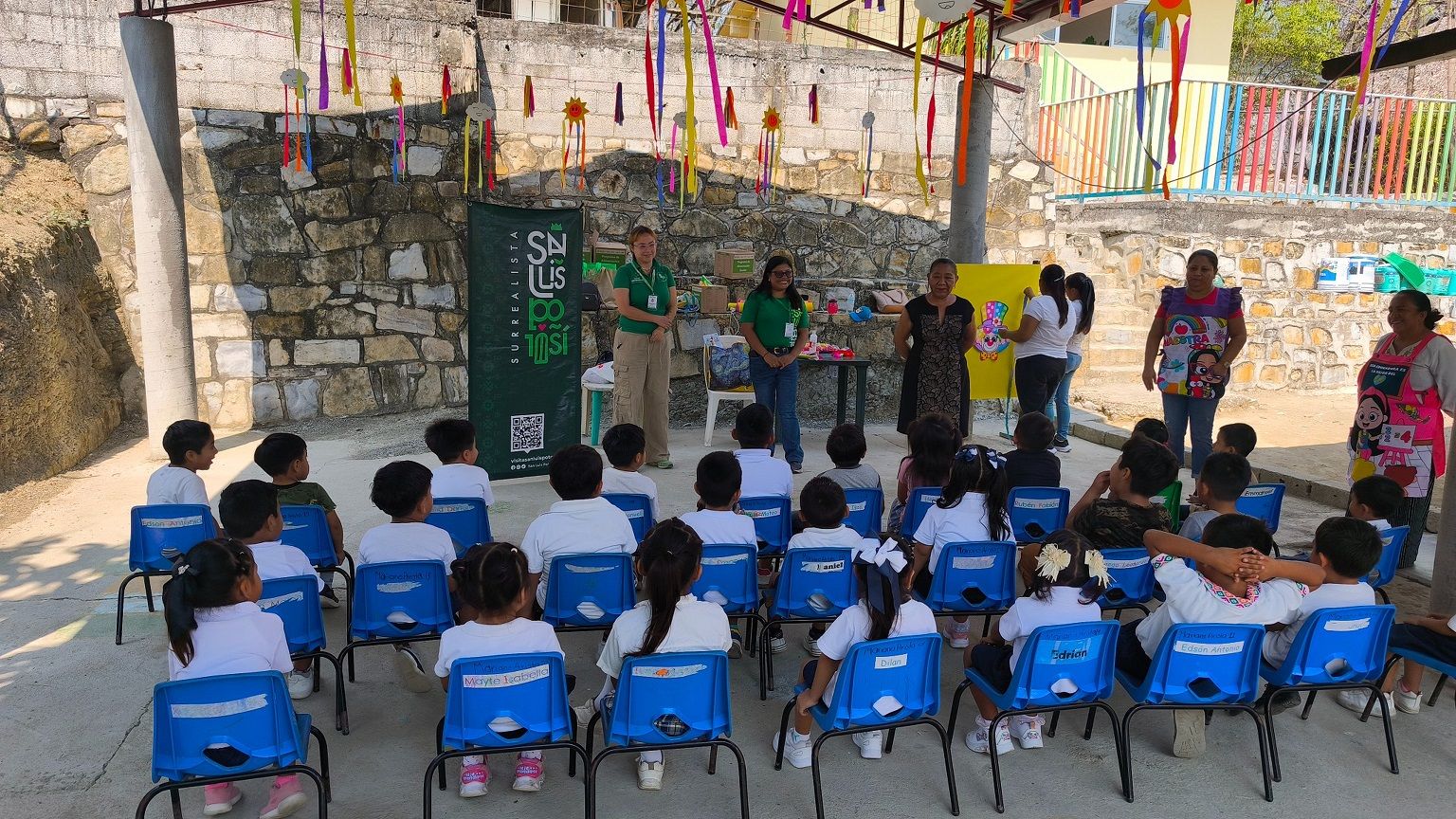 
    
        070_Turismo_Infantil
    
    