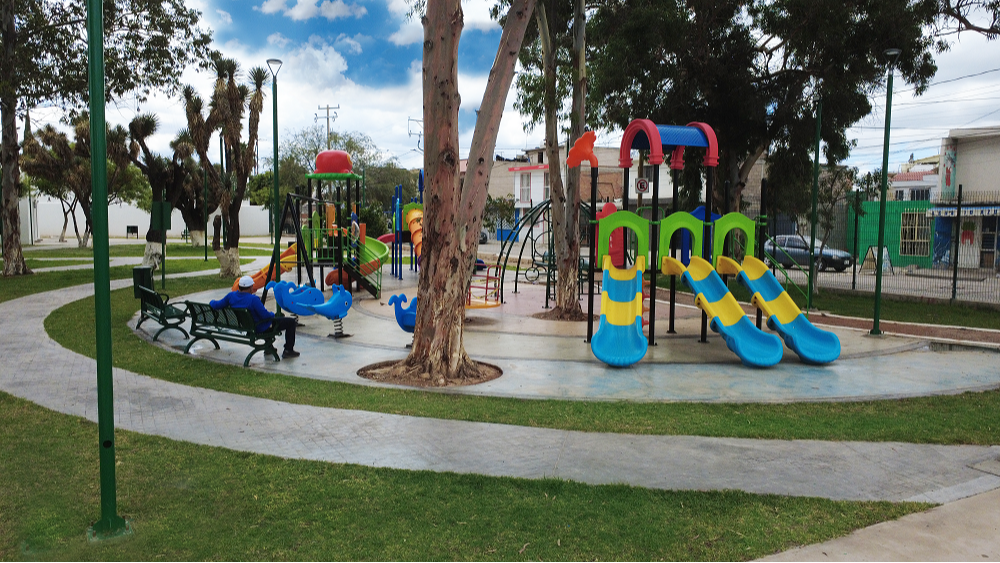 
    
        071_Infraestructura_parque recreativo
    
    