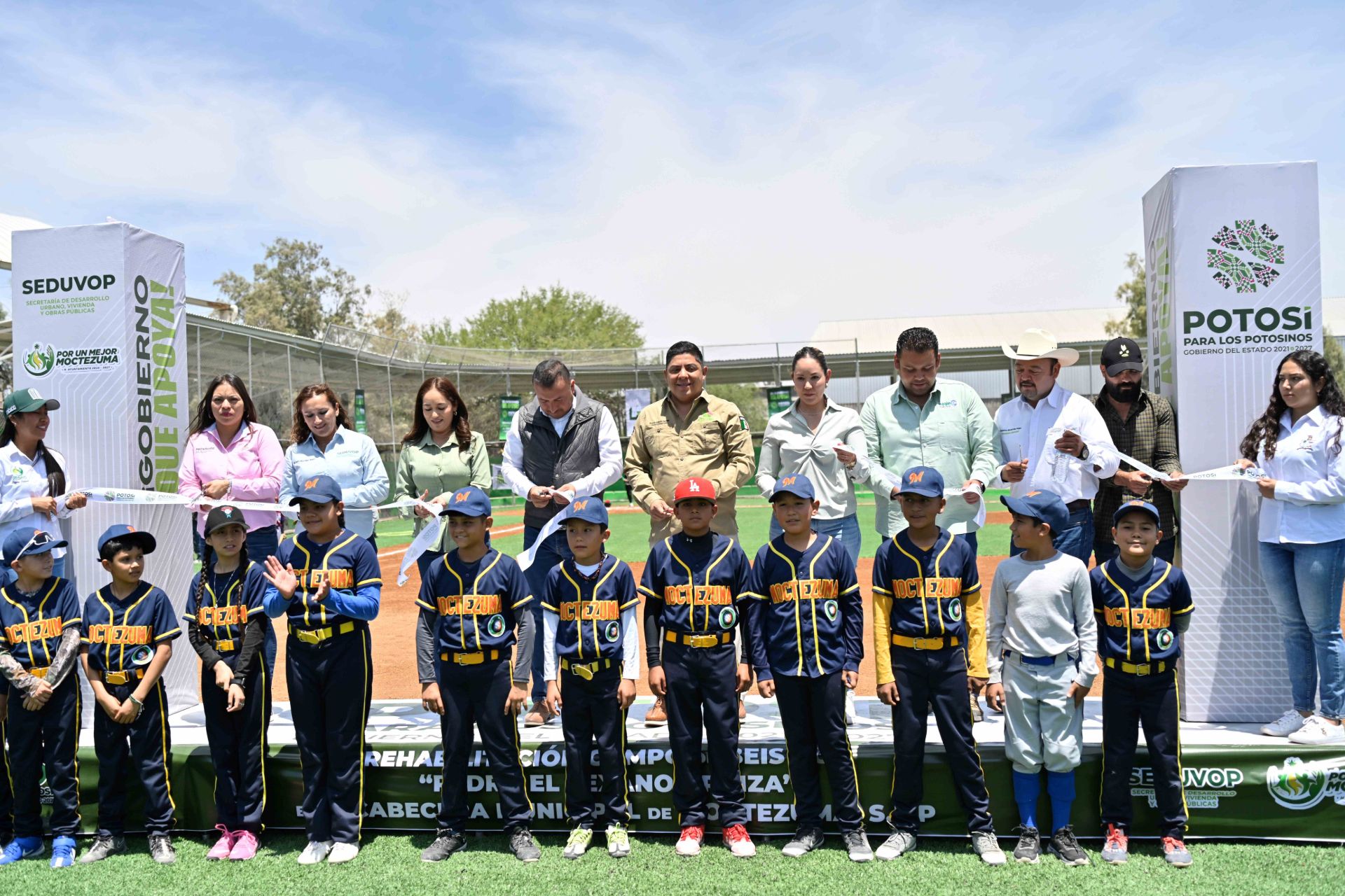 
    
        1.04.03 Cultura y deporte
    
    