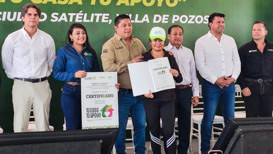 CON LOTES GRATUITOS RICARDO GALLARDO CONSOLIDA NUEVA ERA DE JUSTICIA SOCIAL EN SLP