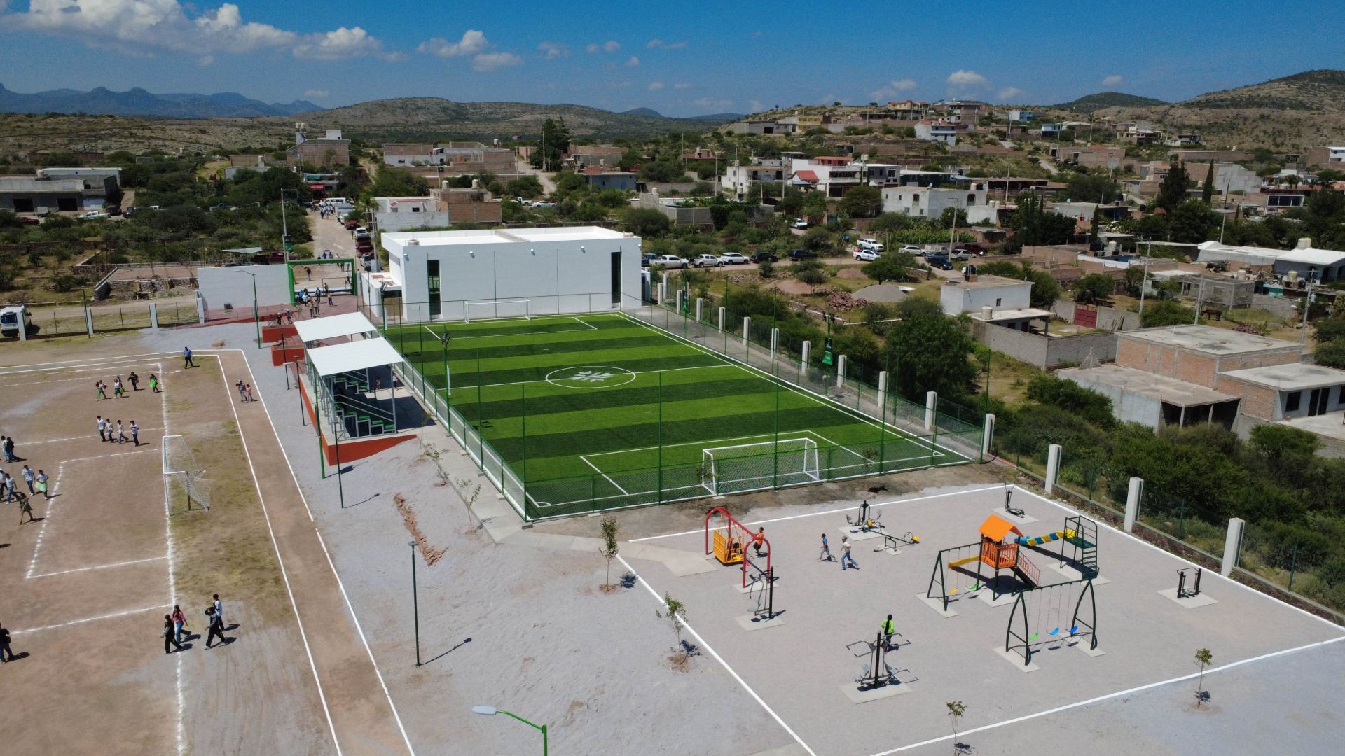 
    
        3.03.03 Infraestructura
    
    