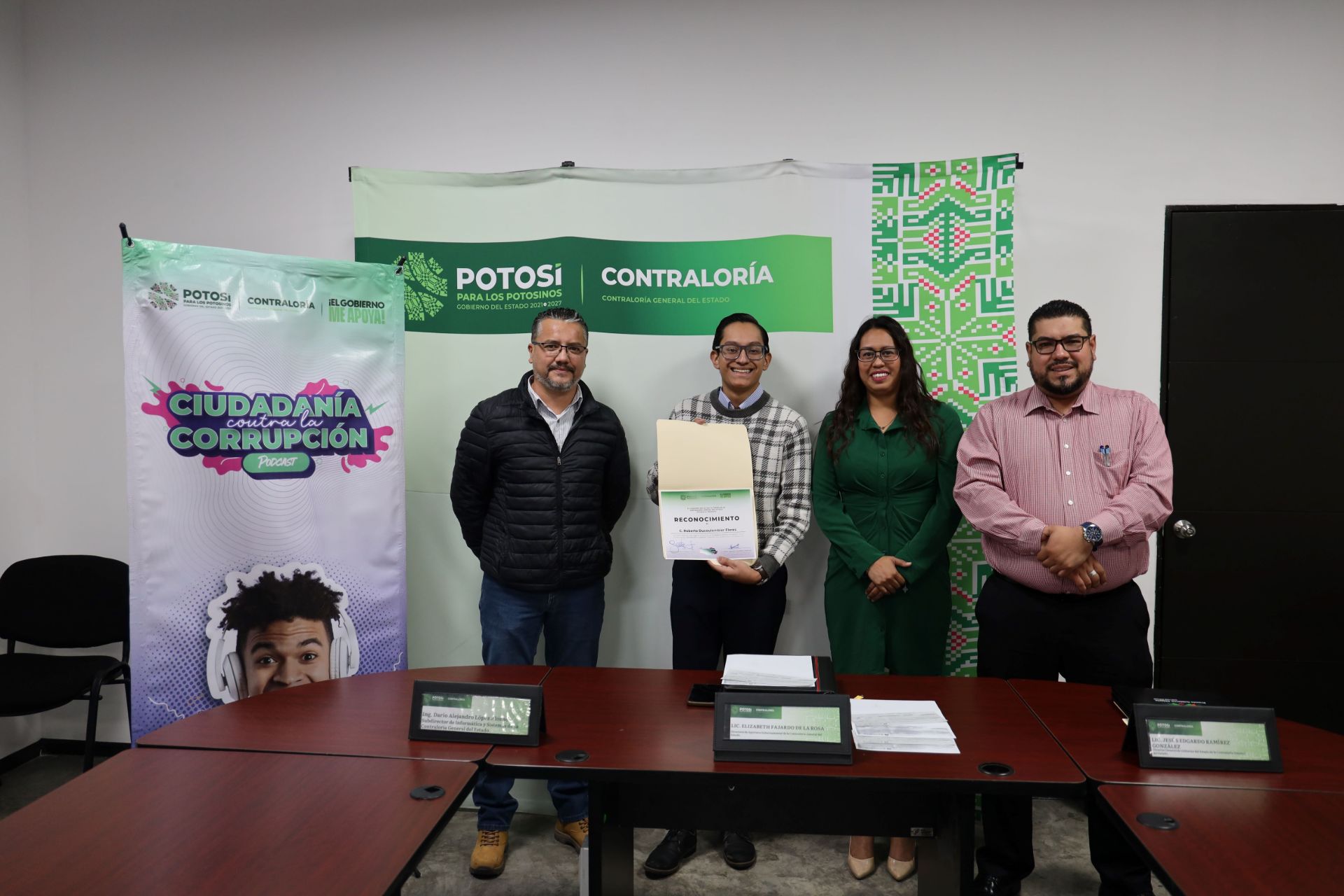 
    
        4.02.03 Anticorrupción
    
    