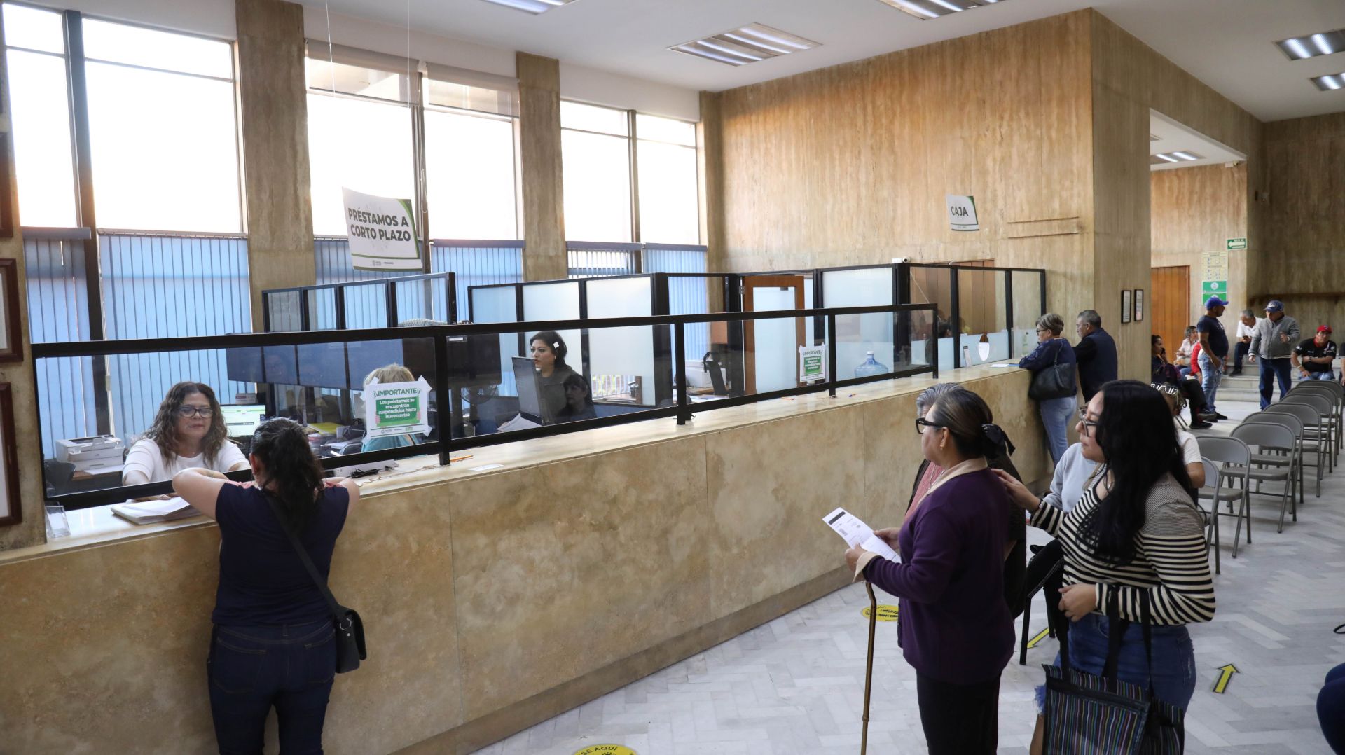 
    
        4.03.02 Finanzas sanas
    
    