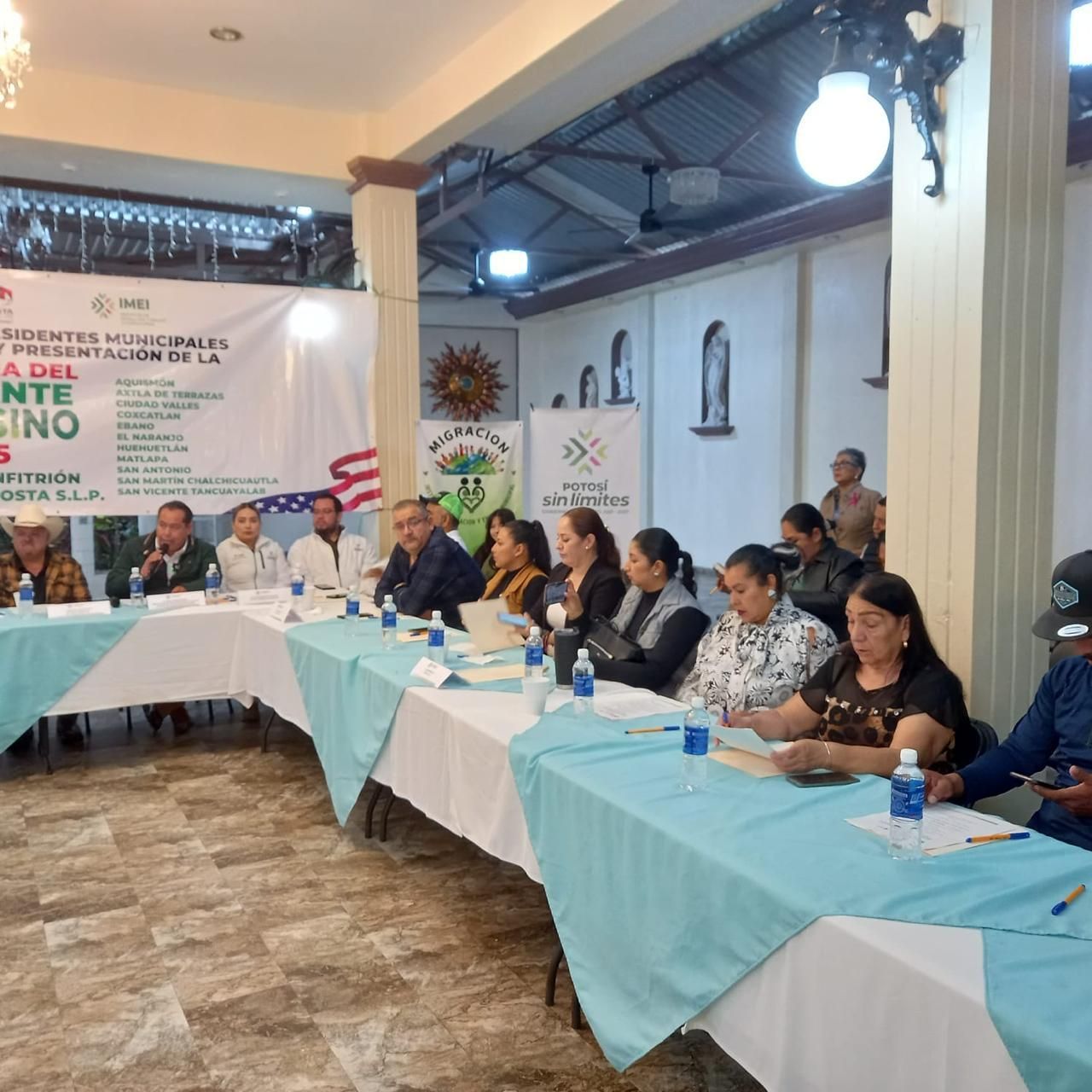 
    
        Presidentes municipales de la zona Media se unen a la Caravana del Migrante 2025
    
    