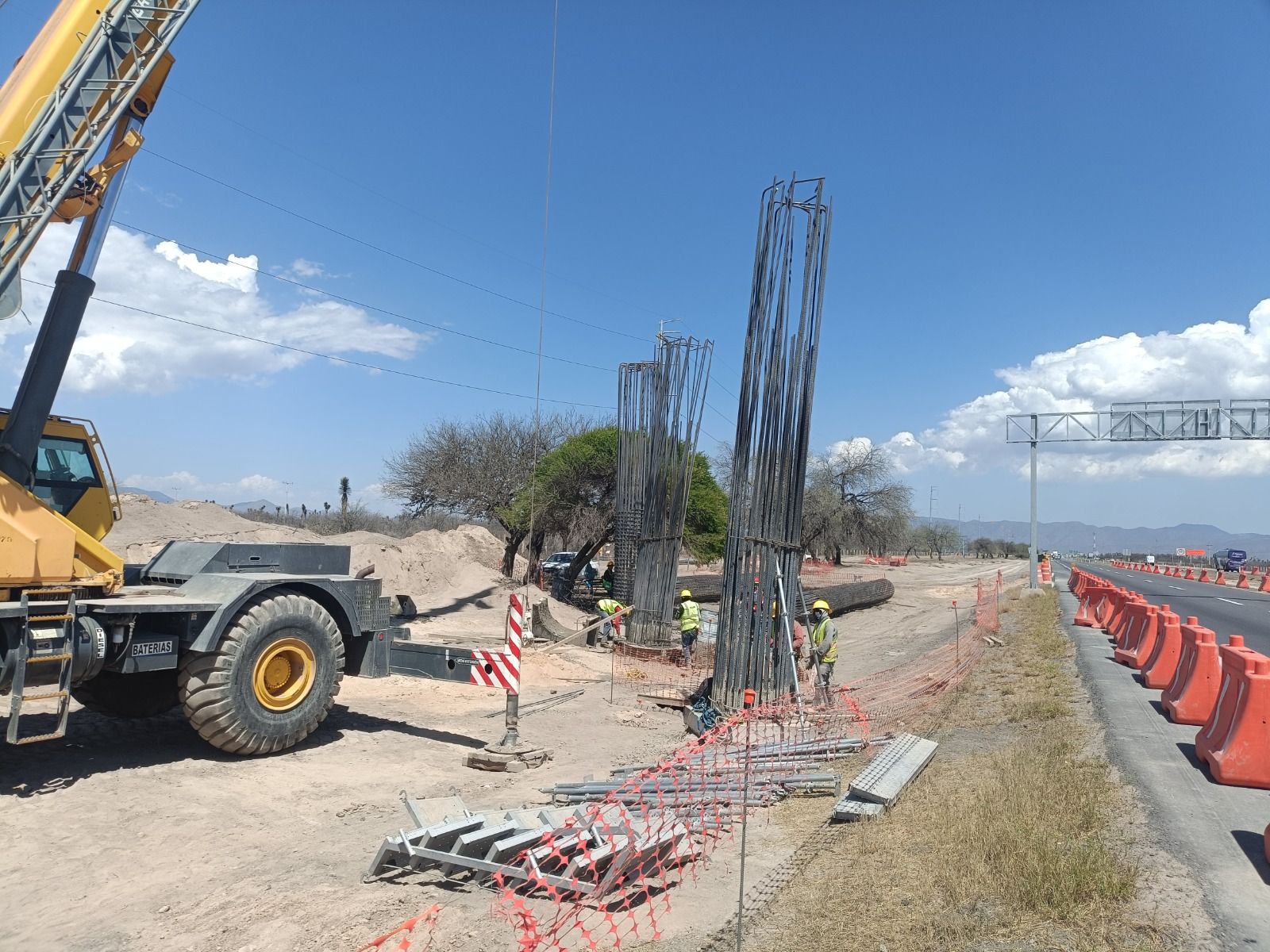 
    
        a27aff8e-7542-4c35-8129-8e44306f1a34.jpeg IMG
    
    