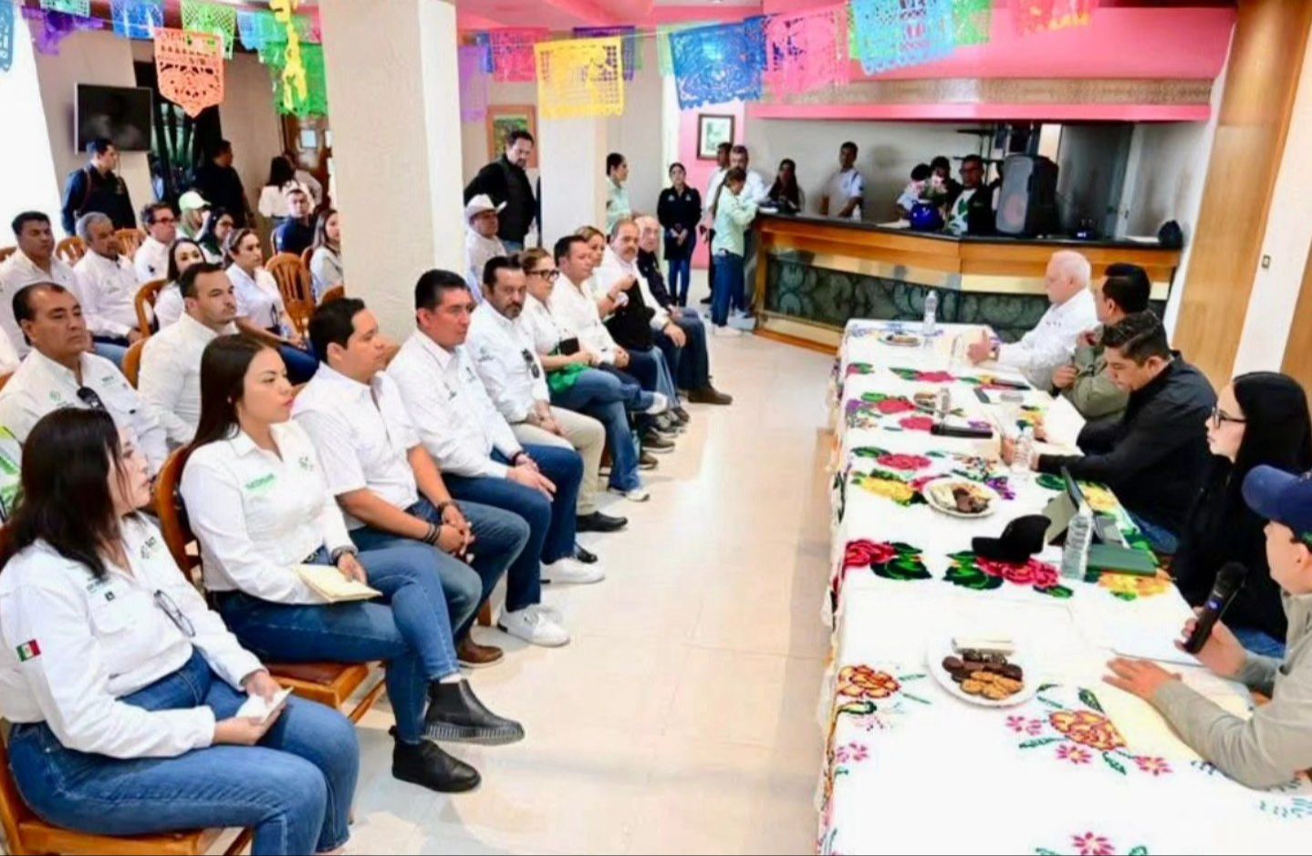 
    
        Campaña de acopio de víveres
    
    