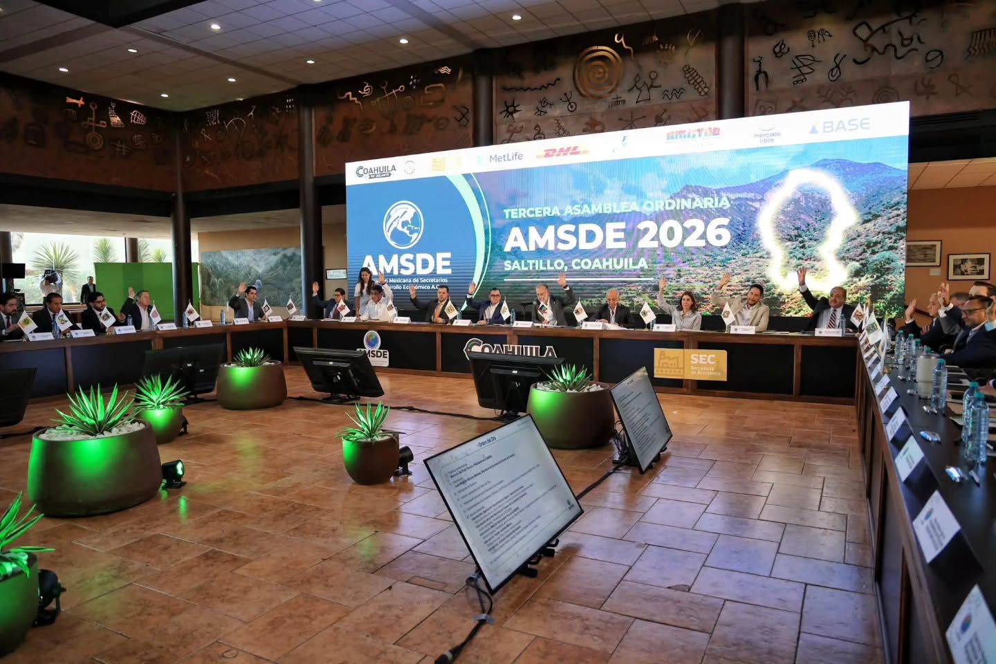 
    
        3a. Asamblea de la Asociación Mexicana de Secretarios de Desarrollo Económico (AMSDE)
    
    