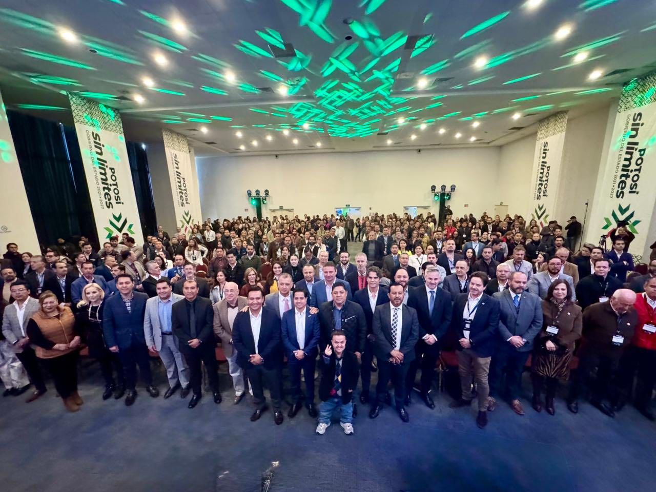 
    
        Automotive Connection Potosí Sin Límites 2025
    
    