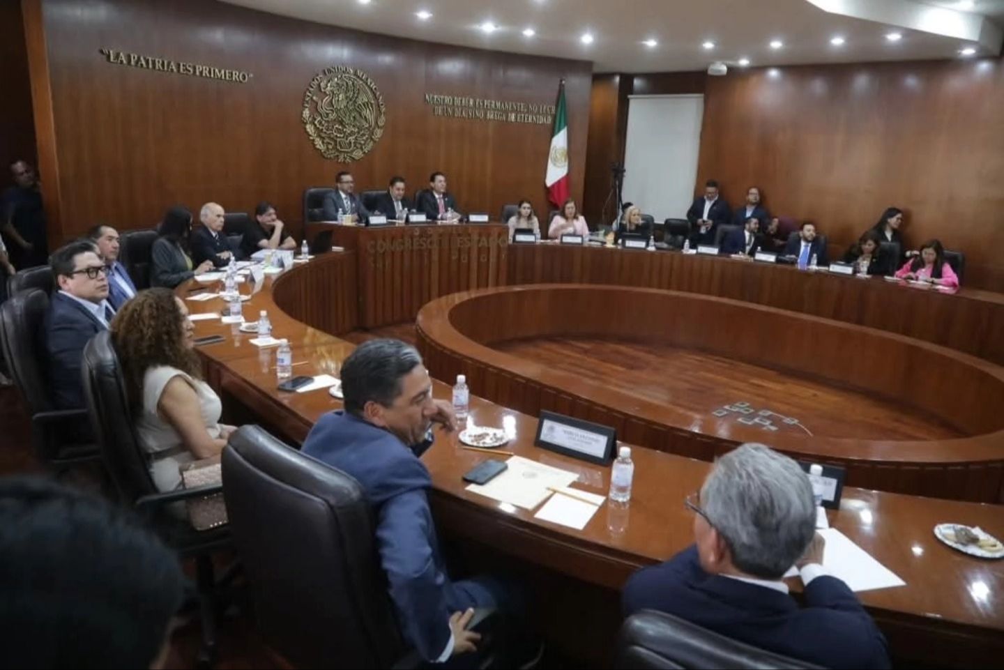 
    
        Comparecencia ante el Honorable Congreso del Estado
    
    