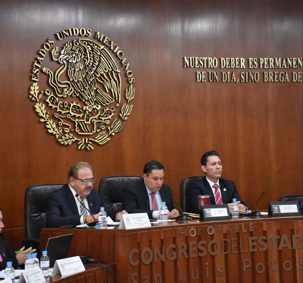 
    
        Glosa del Quinto Informe de Resultados
    
    