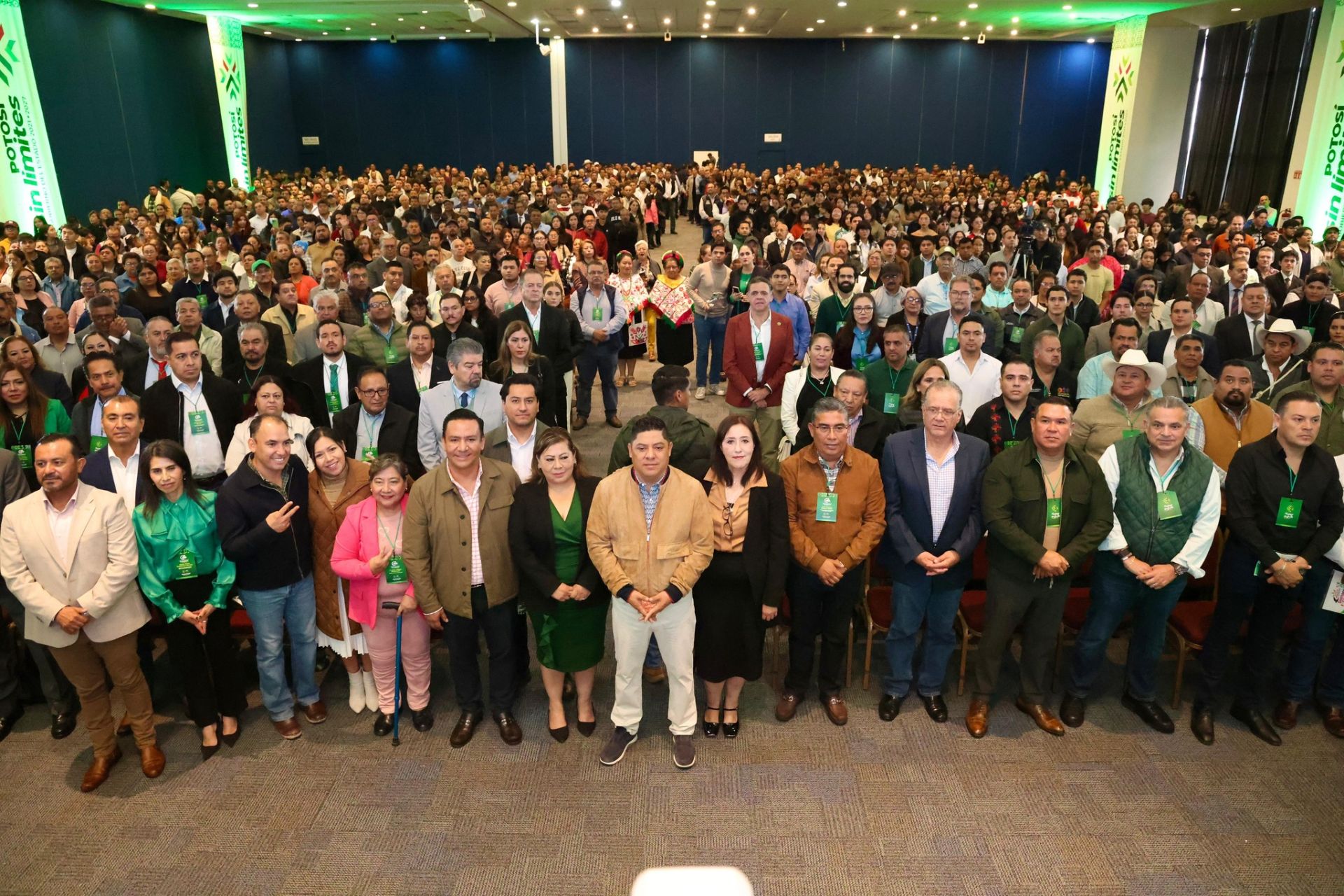 
    
        Toma de protesta del Consejo Estatal de Transporte
    
    