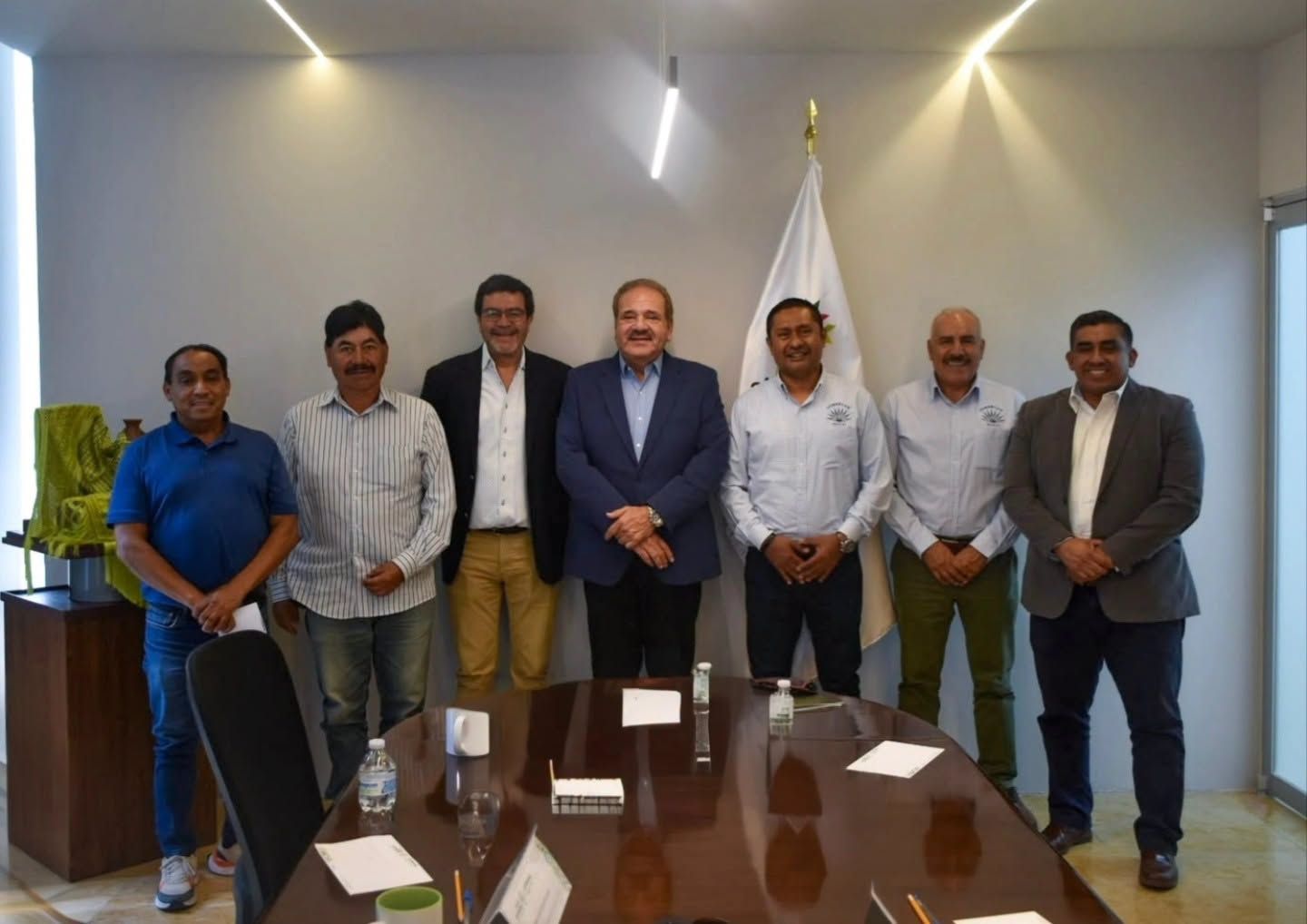 
    
        Reunión con el Consejo Mexicano Regulador de la Calidad del Mezcal
    
    