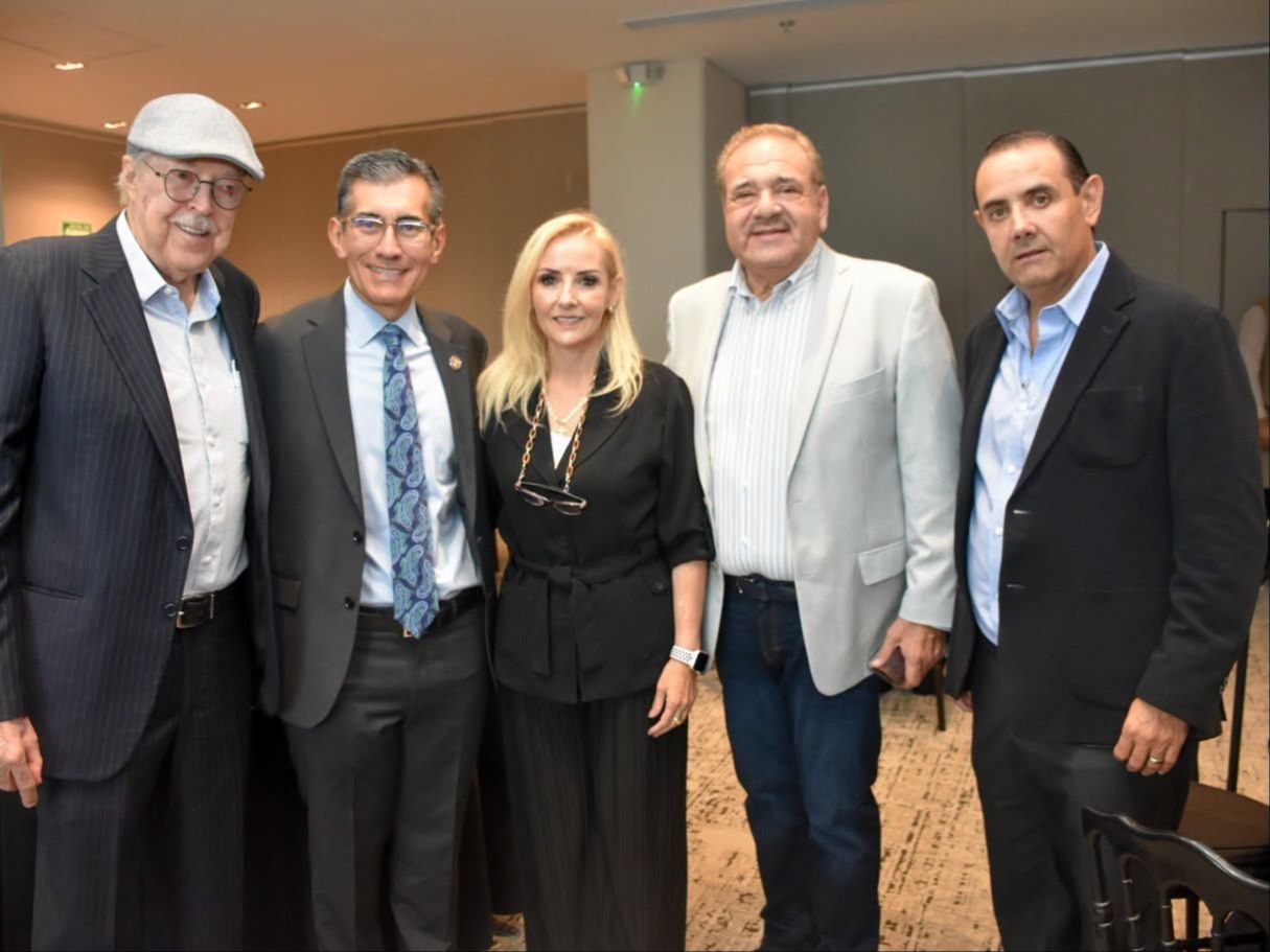 
    
        Desayuno empresarial con la delegación del Alamo Colleges District
    
    