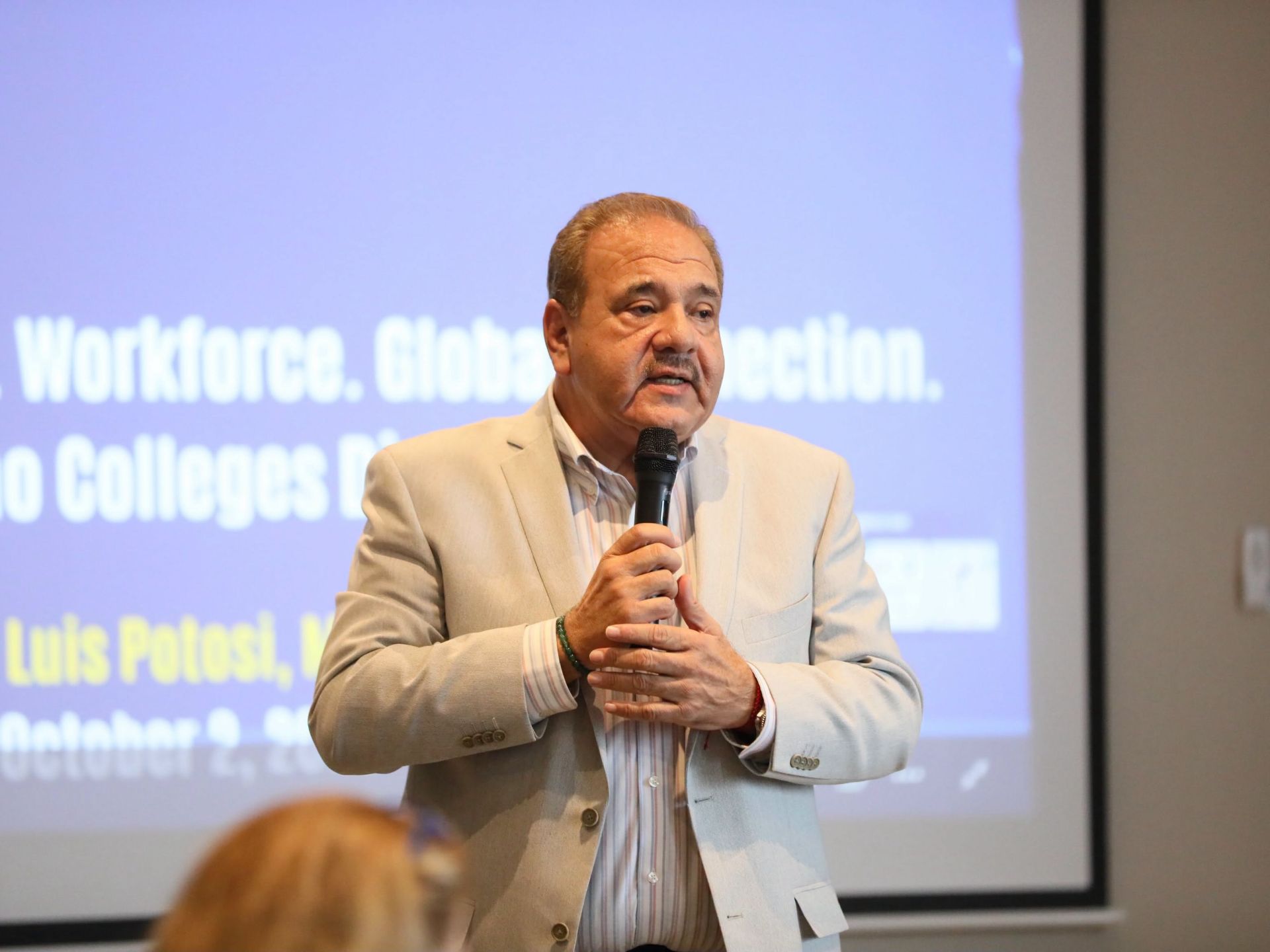 
    
        Desayuno empresarial con la delegación del Alamo Colleges District
    
    