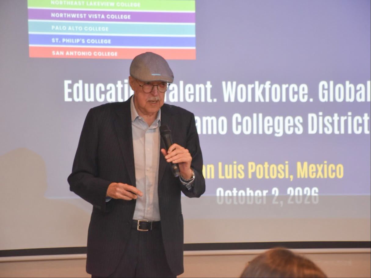 
    
        Desayuno empresarial con la delegación del Alamo Colleges District
    
    