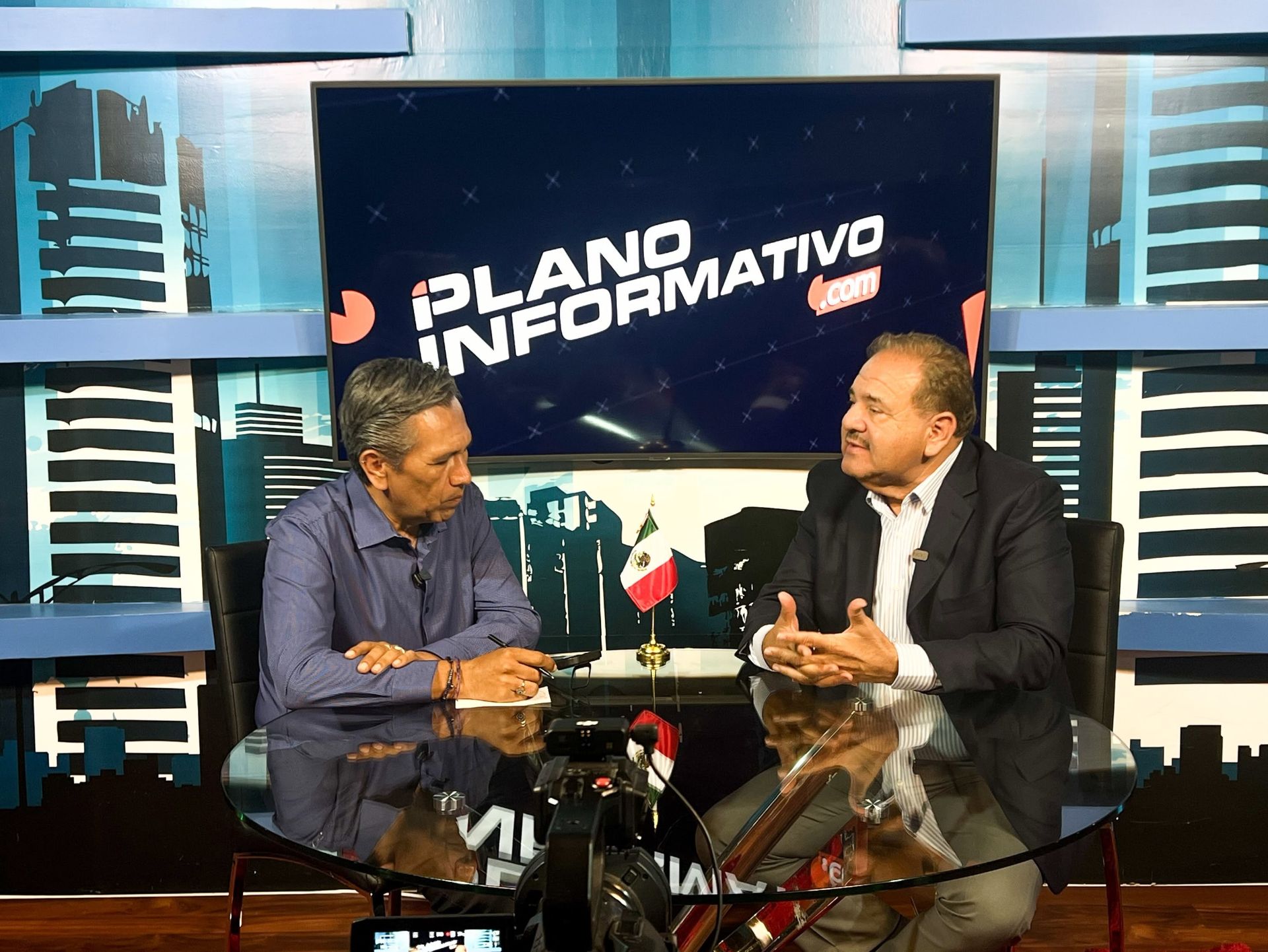 
    
        En entrevista con Plano Informativo.
    
    