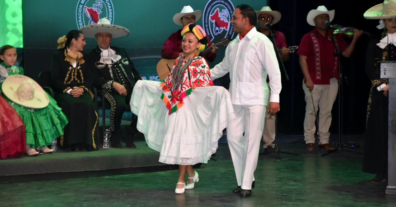 
    
        Gran inauguración del LXXXII Congreso y Campeonato Nacional Charro San Luis Potosí 2026
    
    