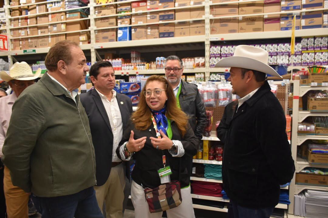
    
        Inauguración de Mi Bodega Aurrera Ahualulco del Sonido 13.
    
    