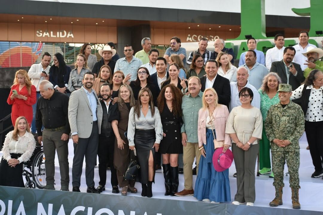 
    
        Inauguración de la Feria Nacional Potosina
    
    