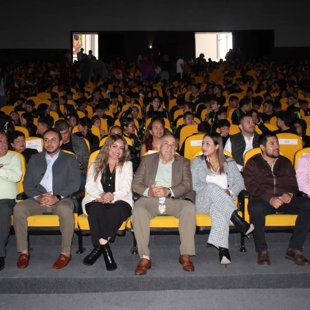 
    
        jornada-de-activacion-en-territorio-espacio-de-e_QLaH5Id.png IMG
    
    