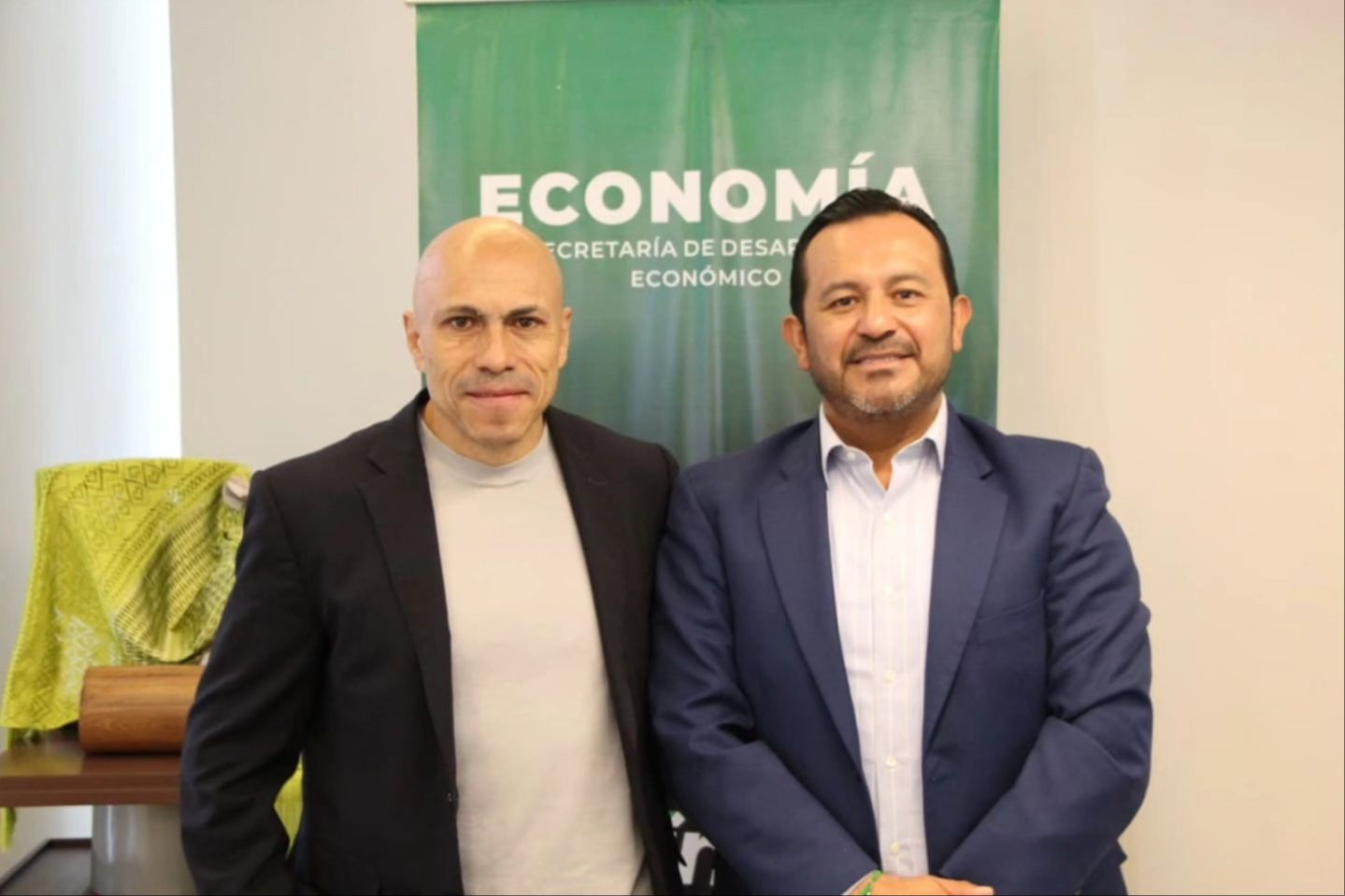 
    
        entrevista con Marco Antonio Flores, Director General de El Exprés San Luis, y su equipo editorial
    
    