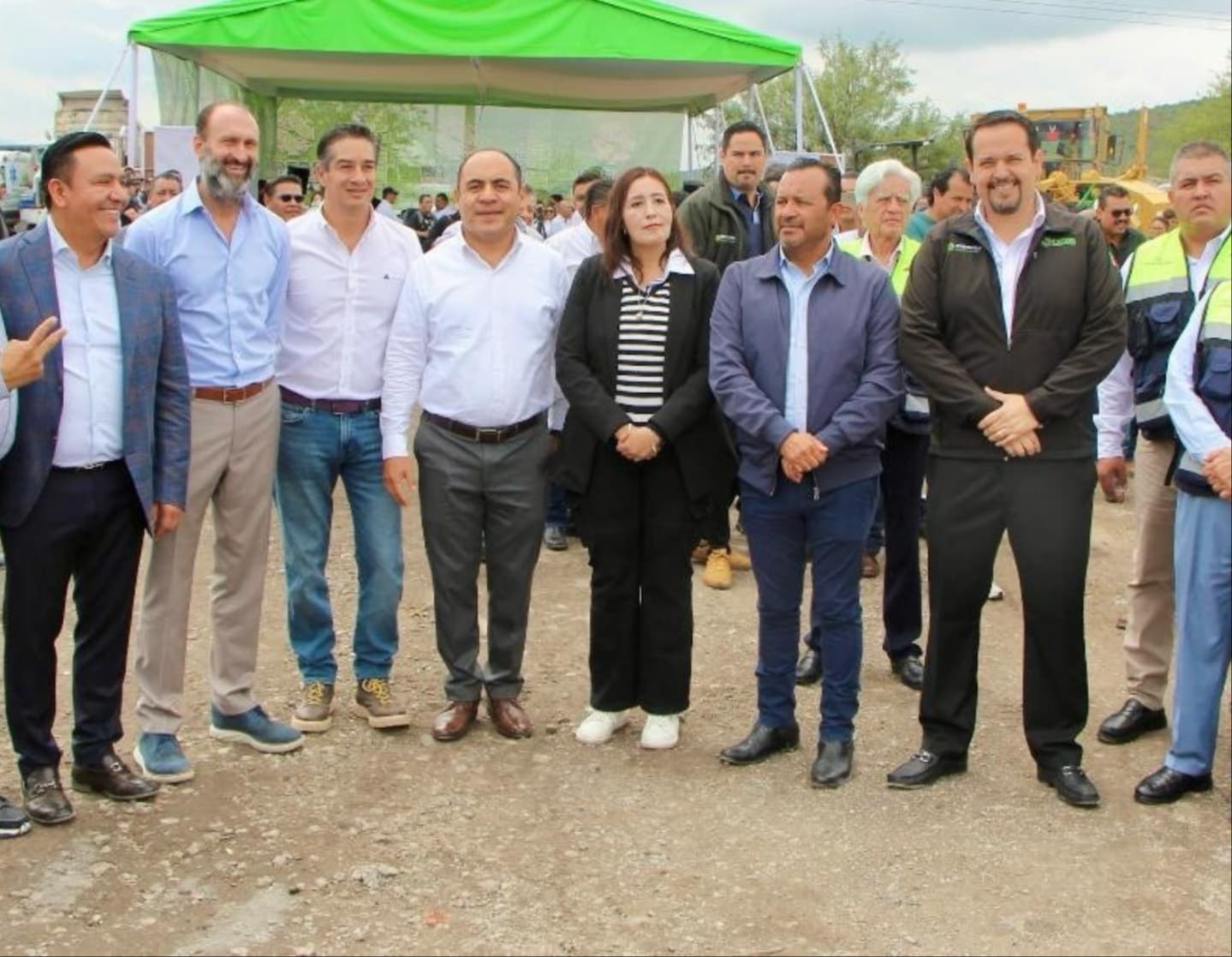 
    
        Inauguración de la nueva autopista hacia Matehuala.
    
    