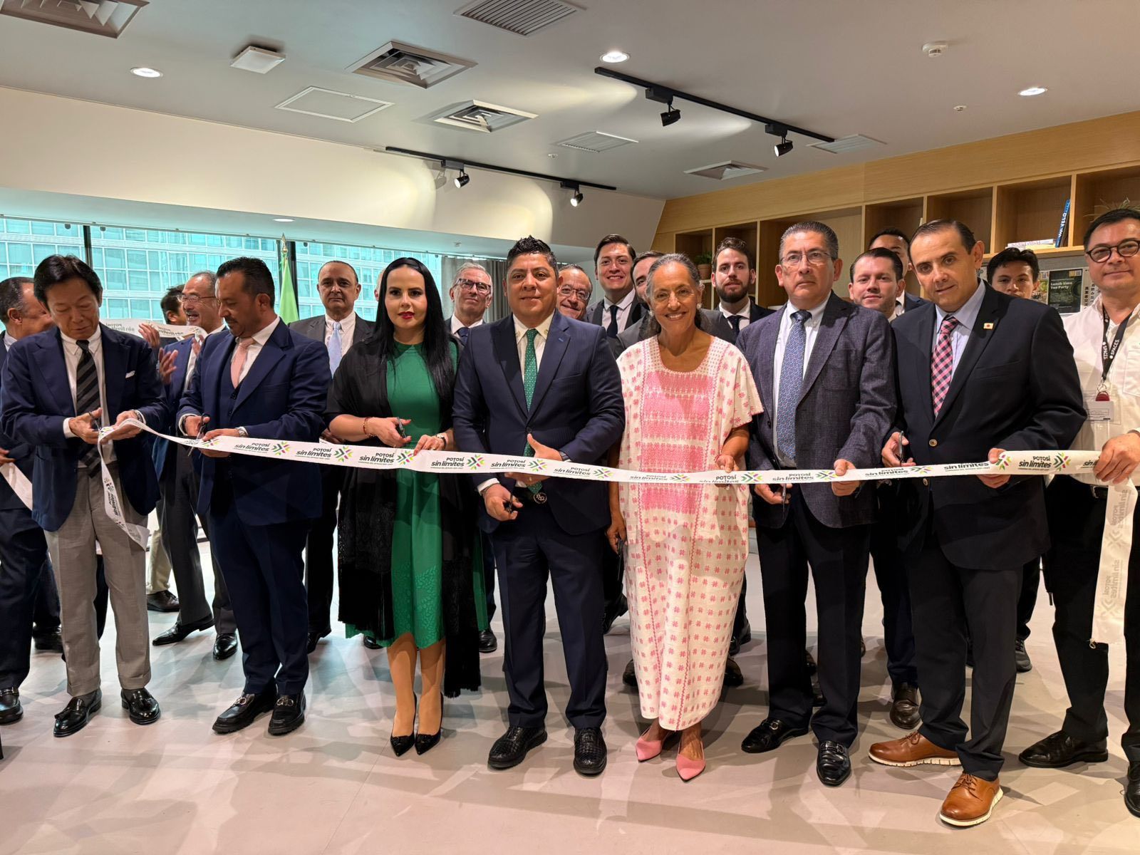 
    
        Oficina de San Luis Potosí en Tokio
    
    