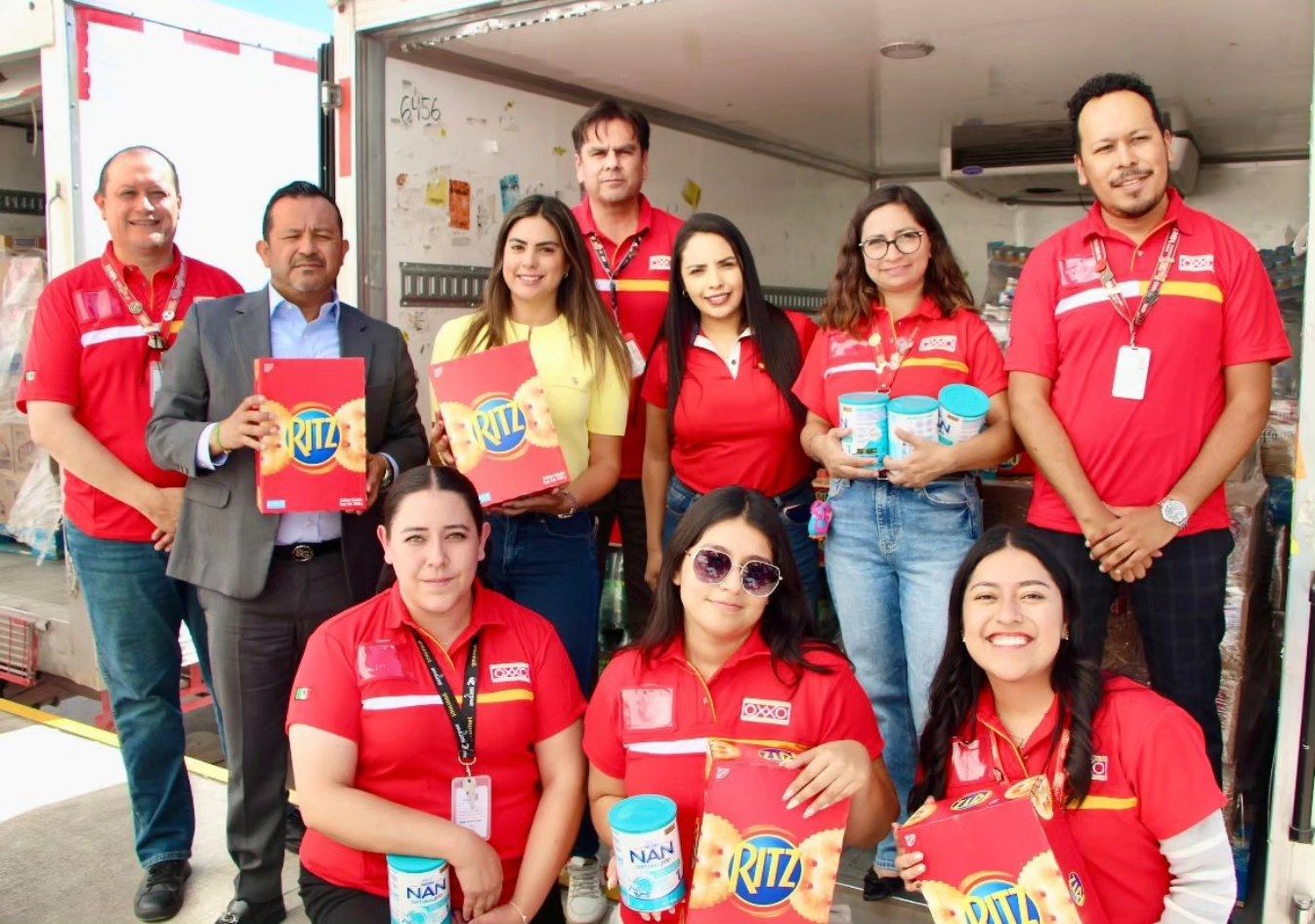 
    
        Entrega de artículos para las familias afectadas por las inundaciones en la Huasteca Potosina
    
    