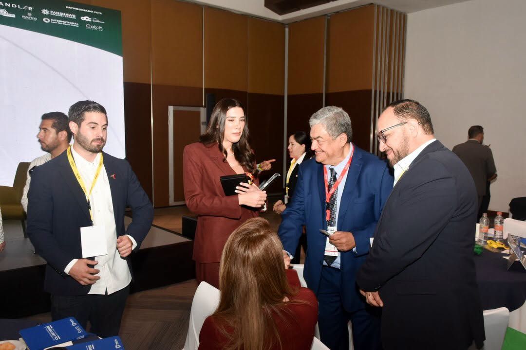 
    
        Primer Congreso Nacional de Clústeres
    
    