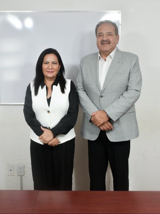 
    
        Reunión con la Concejal Presidenta de Villa Martha Patricia Aradillas Aradillas
    
    
