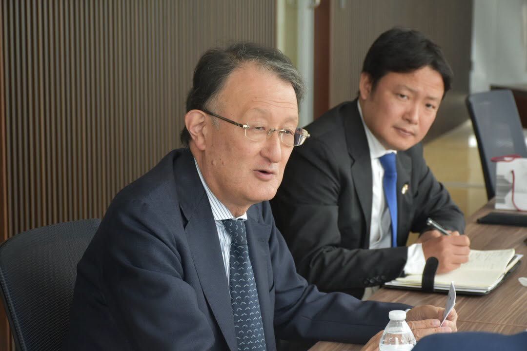 
    
        Reunión con Consulado de Japón
    
    