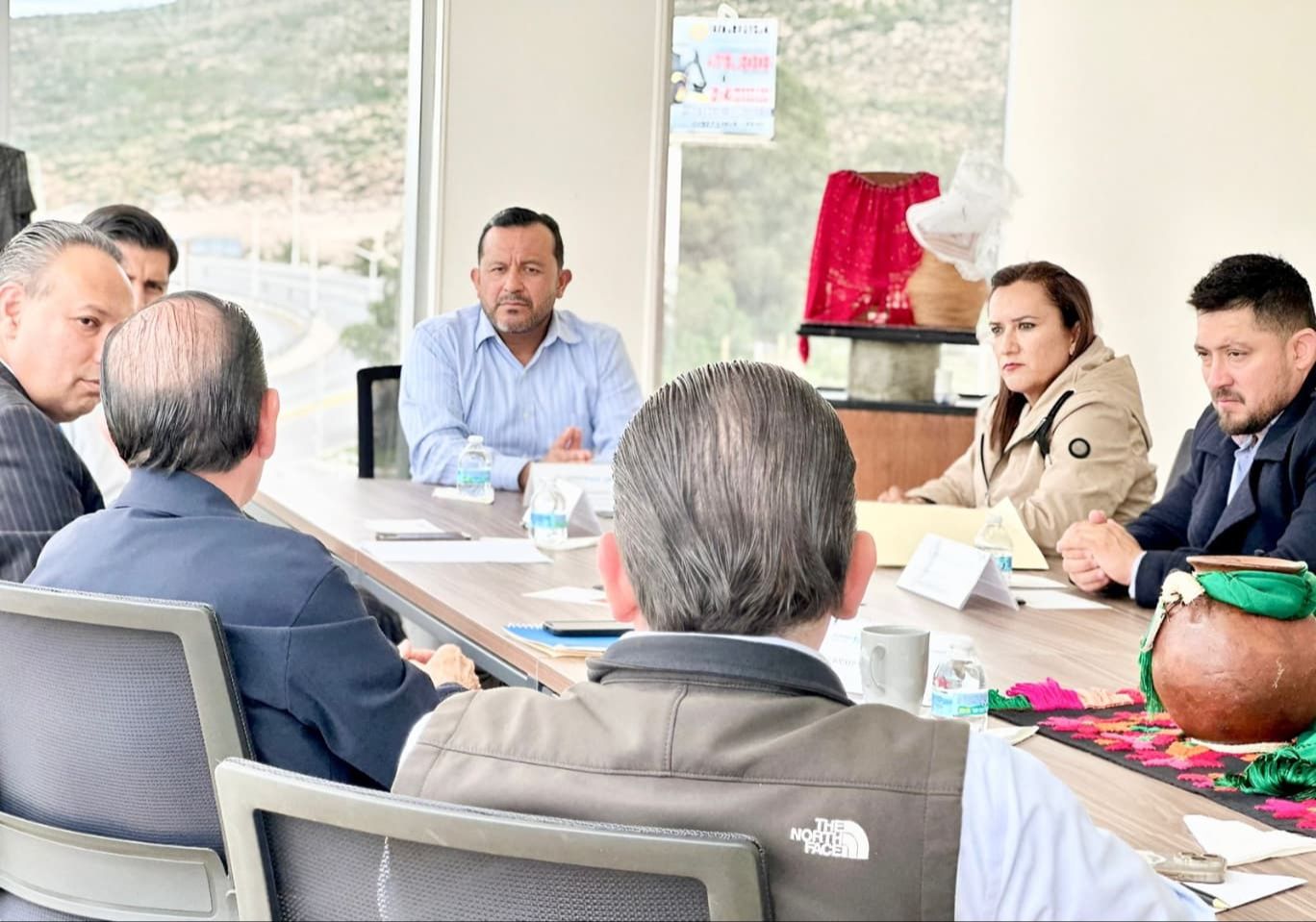 
    
        Reunión de trabajo entre Autoridades estatales y sector empresarial.
    
    