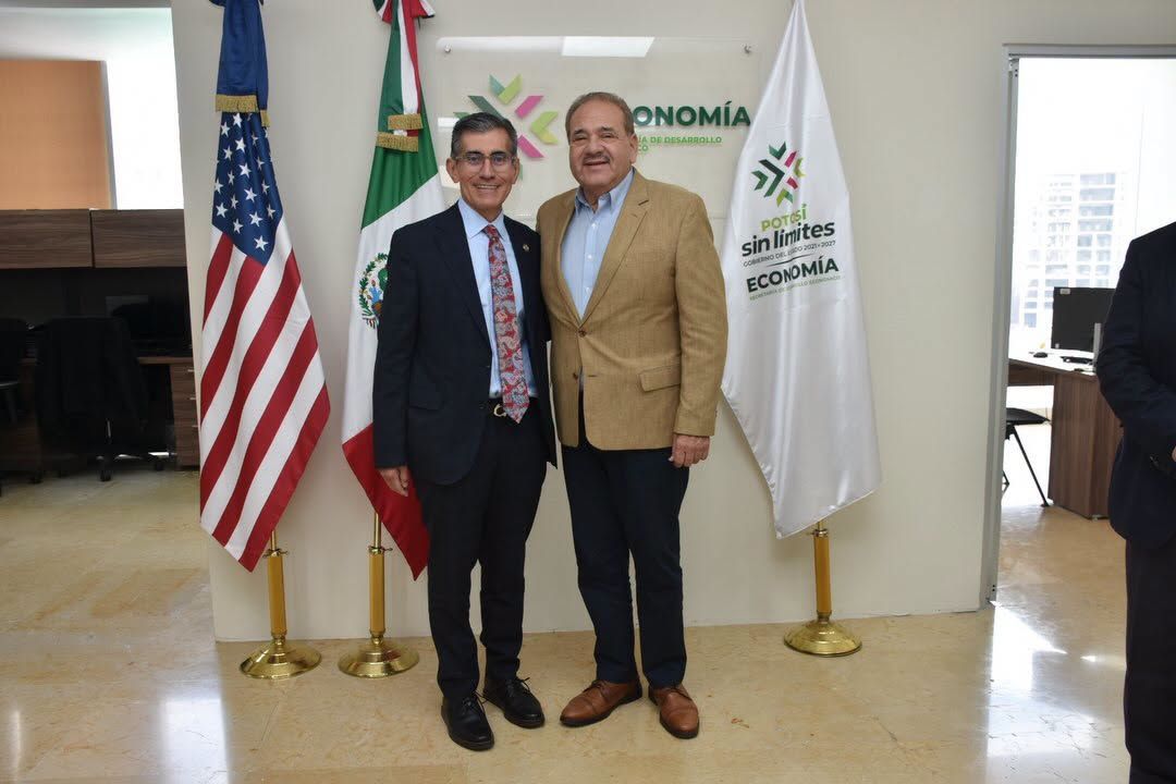 
    
        Reunión de trabajo con directivos del Alamo Colleges District de San Antonio, Texas.
    
    