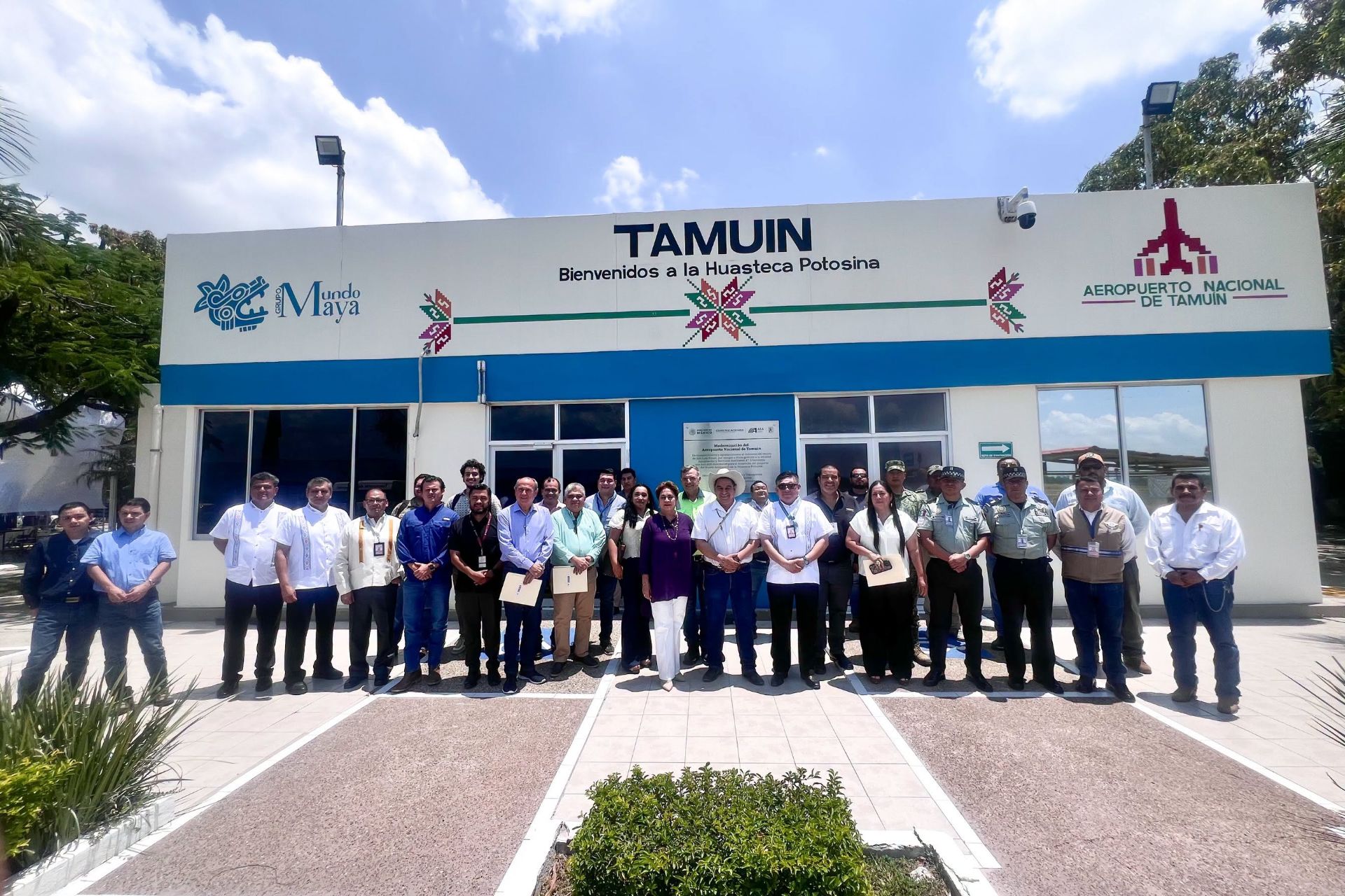 
    
        Segunda Sesión Ordinaria de la Comisión Consultiva del Aeropuerto Nacional de Tamuín
    
    