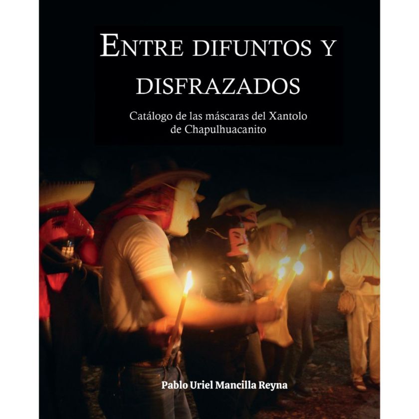 Entre difuntos y disfrazados.