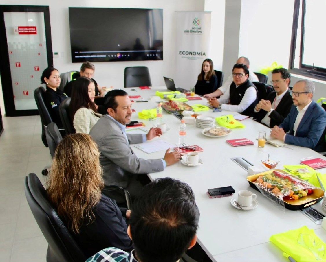 
    
        Reunión de trabajo con la Cámara Suiza y directivos de Franke
    
    