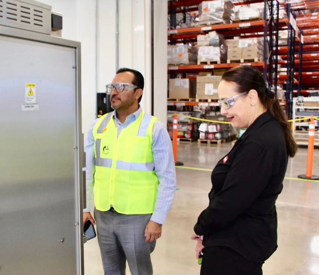 
    
        Reunión de trabajo con la Cámara Suiza y directivos de Franke
    
    